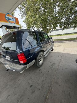 2003 Ford Explorer