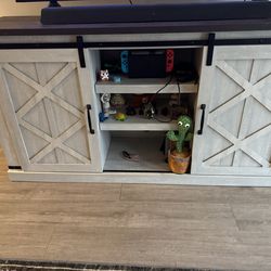 Farmhouse Tv Stand