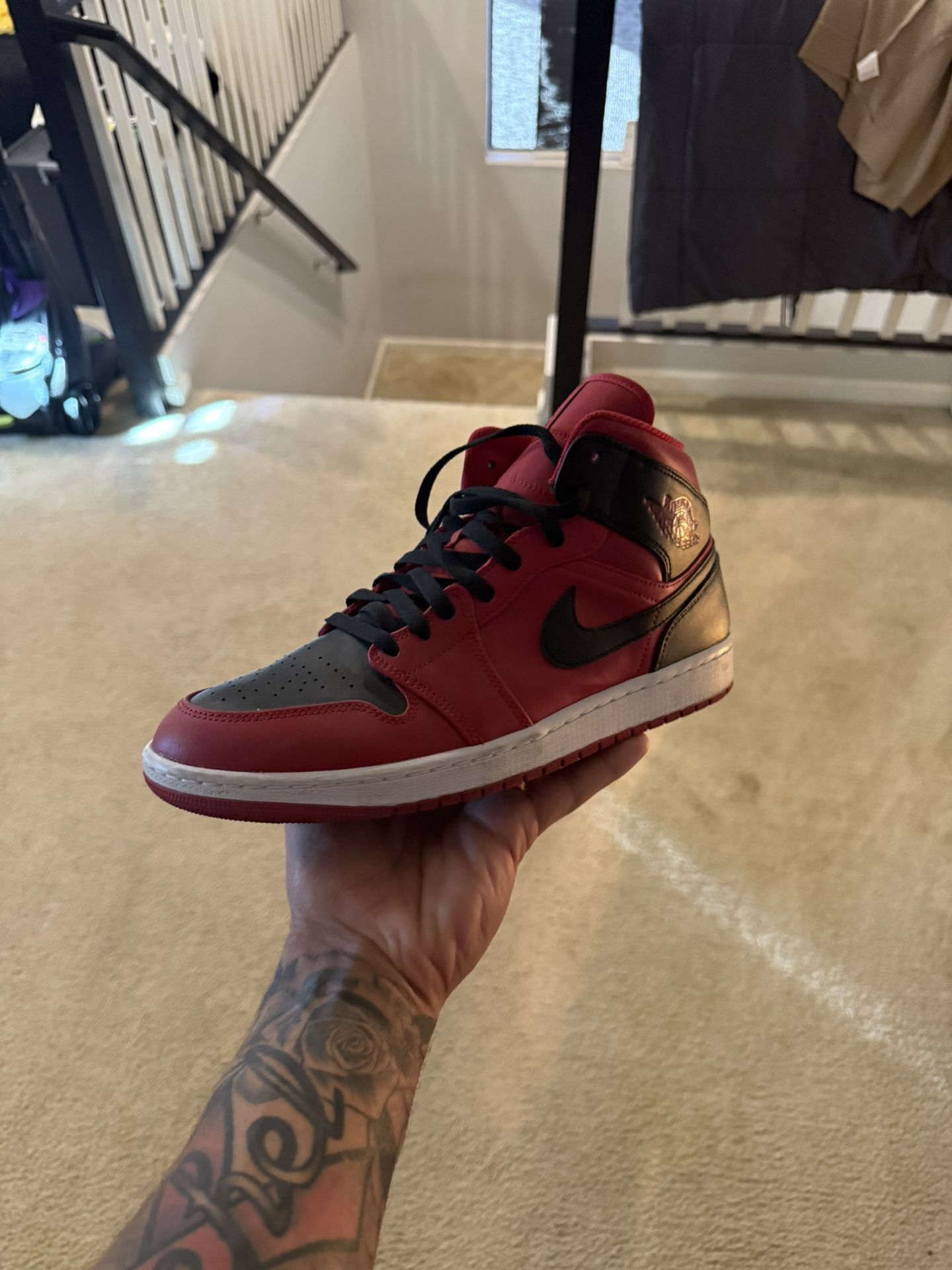 🔥 Air Jordan 1 Mid “Black/Red” — Size 12 — Good Condition