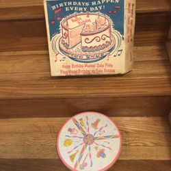 🎉Vintage 🎉 Happy  Birthday Music Cake Stand  🎁 New In Box 🎁 ✨Works As New ✨