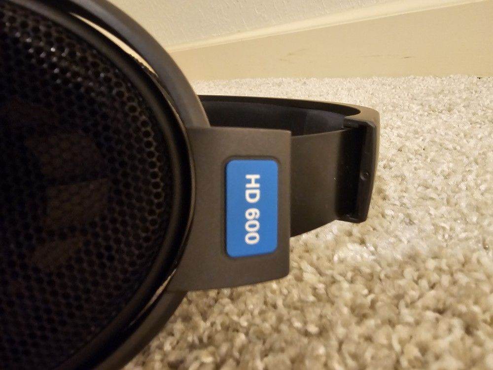Sennheiser HD 600