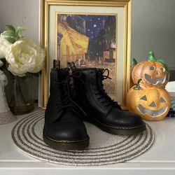 Dr. Martens 1460 Boots