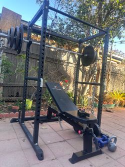 TITAN OLYMPIC SQUAT RACK WITH OLYMPIC WEIGHTS AND OLYMPIC BENCH