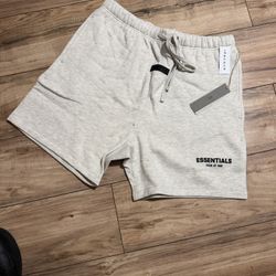 Essential Shorts 