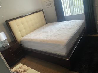 King size Bed