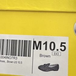 Men’s Casual Shoes New In Box 
