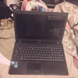 Asus Laptop Model X54c.    Like New 
