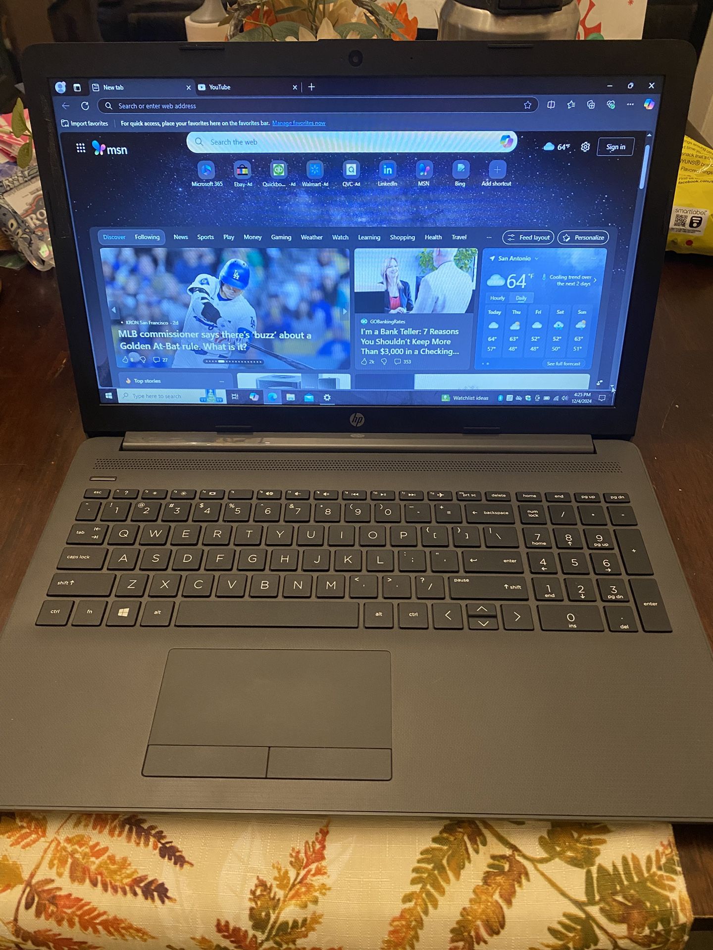 HP Laptop 2.3ghz AMDcpu 8gb 256ssd wifi BT 15.6 screen