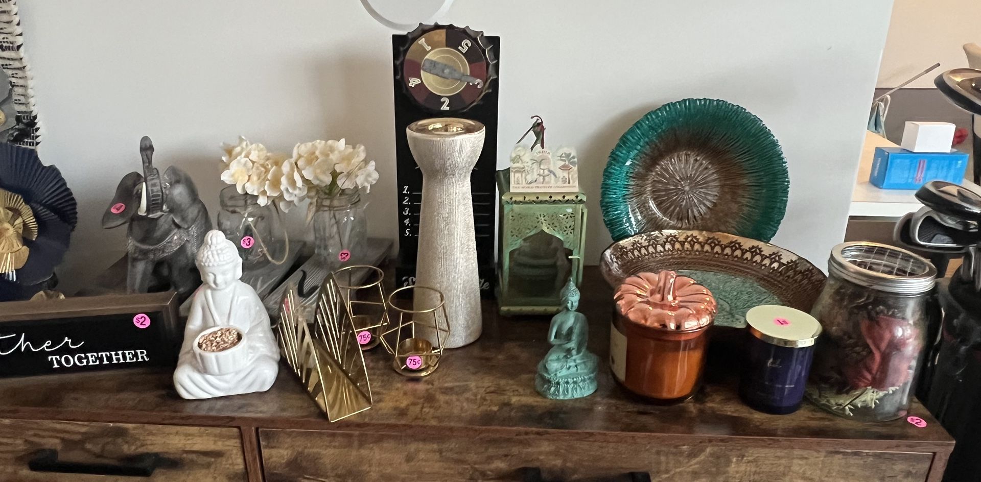 Decorative Pieces