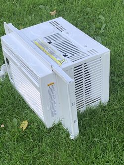 Practically brand new 5000 BTU air conditioner