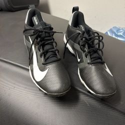 Football Cleats Nike Fast flex Size 11