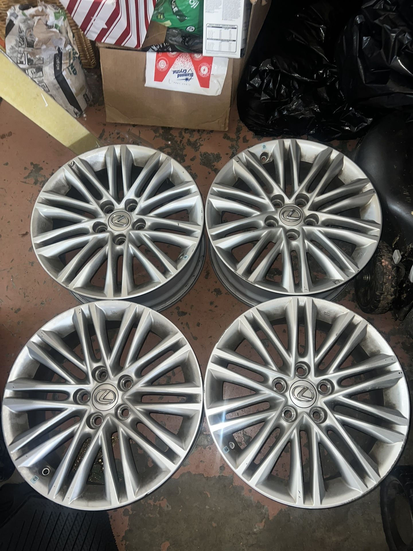 Manufactured 17Inch Silver Lexus Rims (4) $200 a piece