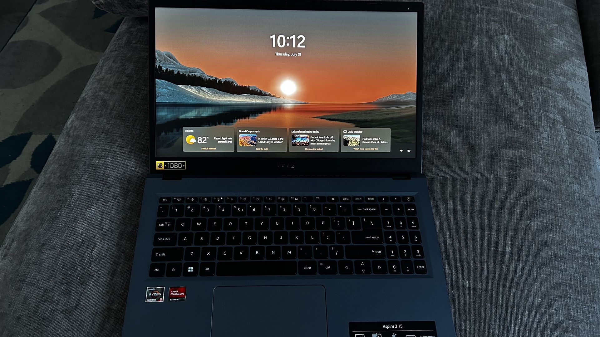 Windows 10 Acer Laptop For Sale | Like New, 8 Gigs RAM 