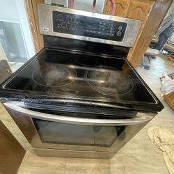 Lg Electric Oven ( Needs New Sensor Tags ) 