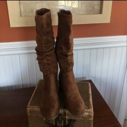 CHARLOTTE RUSSE LADIE'S BOOTS