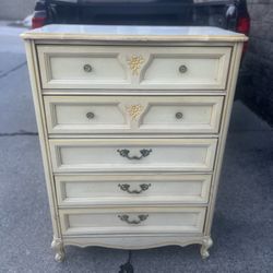 Bassett mid century 5 drawer chest 