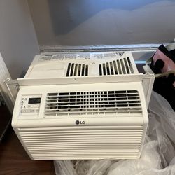 LG 6000 BTU AC unit 