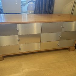 Modern Wood & Metal 6-Drawer Dresser