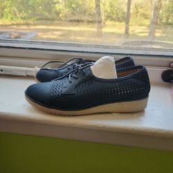 Shoes Used Size 8 Women