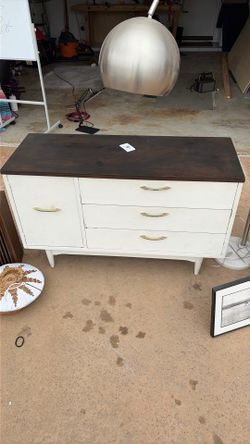 Vintage dresser