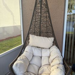 Hanging Lounge Chair 