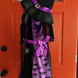 Halloween costumes (girls)