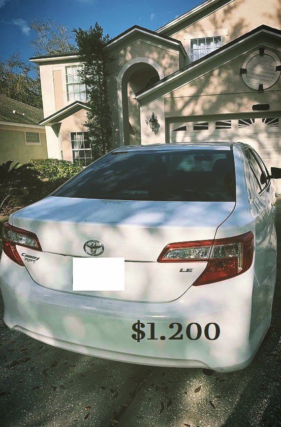 ＄1.200 I Selling 2013 toyota camry,nd Drives great.Nice Family car! one owner!