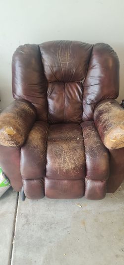 Free recliner - pick up only