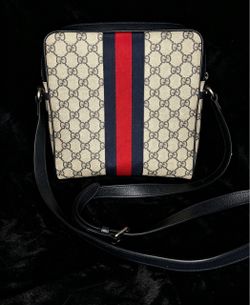 Gucci GG Supreme Messenger Bag