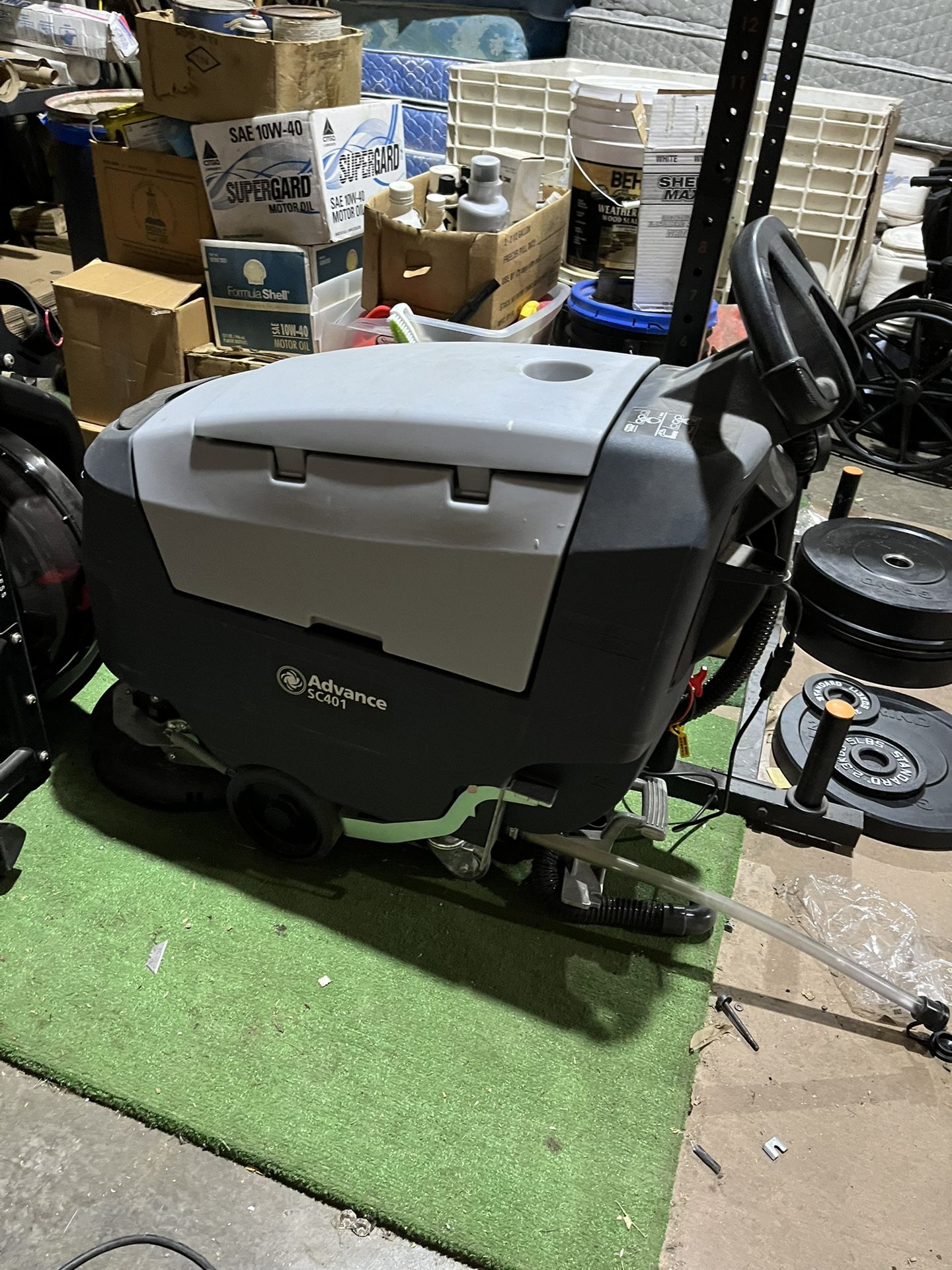Advance SC401 Floor Scrubber