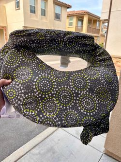 Breast Feeding Pillow + momcozy Maternity Pillows (side-sleeper)