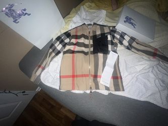 Authentic Burberry Jacket Size Small Oversize .