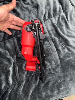 (used) Milwaukee M18 FUEL 18-Volt Lithium-Ion Brushless Cordless Gen II 16-Gauge Angled Finish Nailer (Tool-Only)