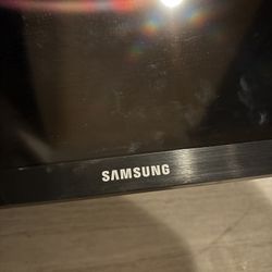 Samsung TV 32in