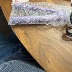 Mini Hair Straightener . Ceramic.