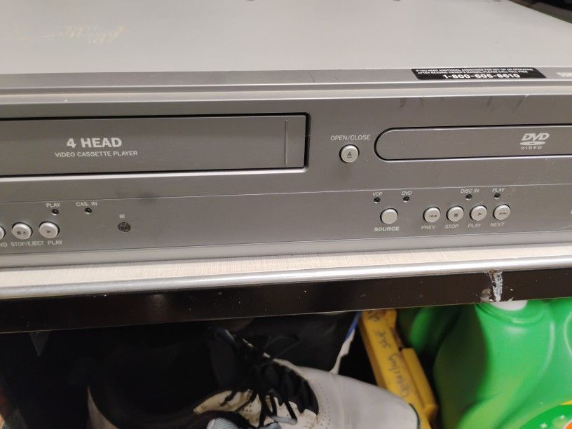 MAGNAVOX