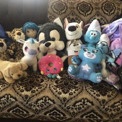 Stuffed Animals/ Peluches
