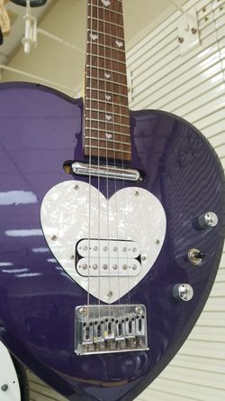 Daisy rock girls guitar