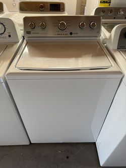 Maytag washer machine 3.8 cuft