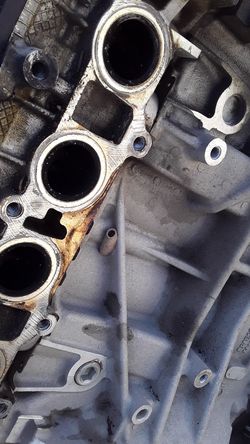 Engine or transmission mercury mariner