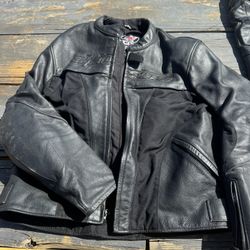 Alpine Star leather  Riding Suit With Extra Pants 