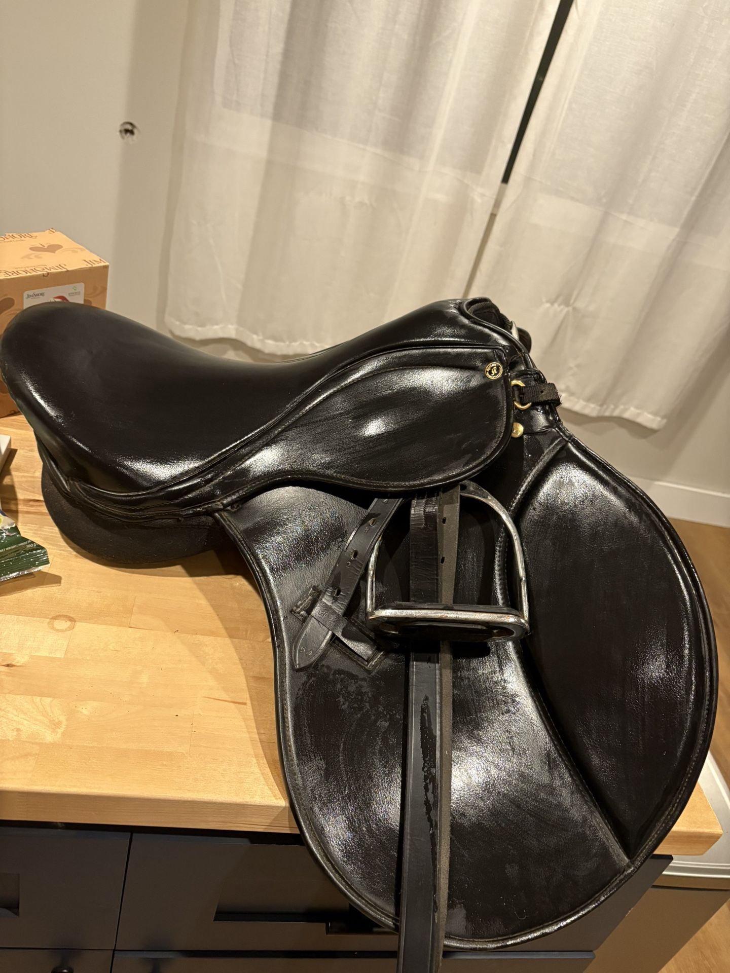 English Saddle