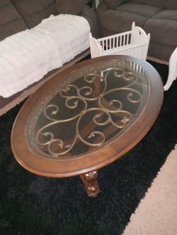 Coffee table. Mahogany coffee table. Ashley coffee table.