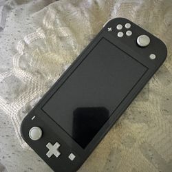 Nintendo Switch Lite Black And White 