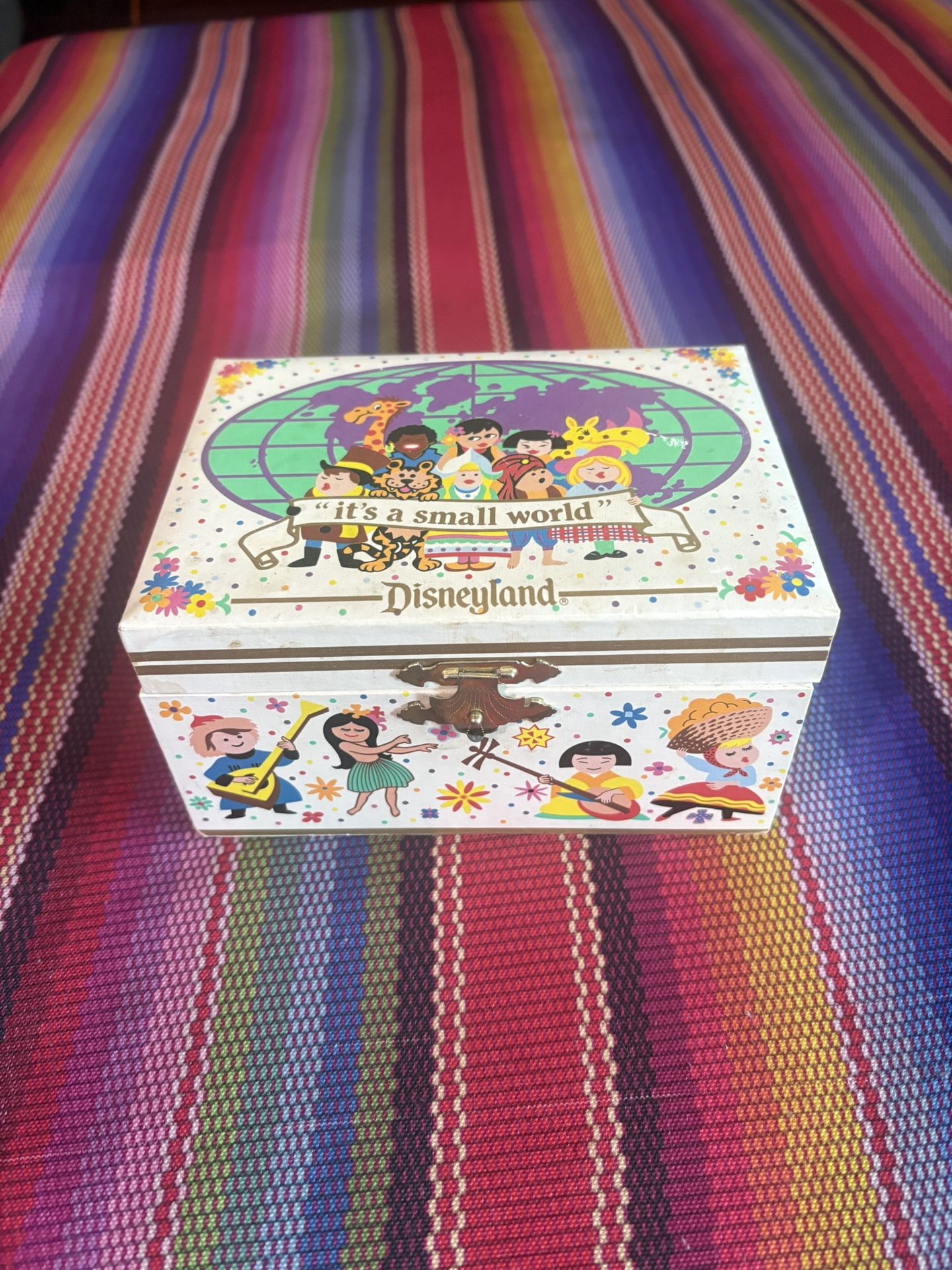 Rare Vintage Disneyland "It's a Small World" music and jewelry box.  