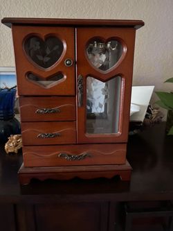 Small jewelry box