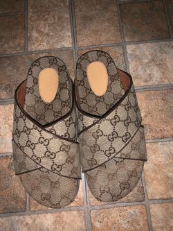 Gucci web slides