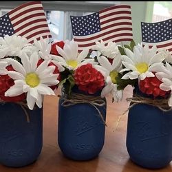 Chalk painted distressed mason jars - Patriotic RED WHITE BLUE