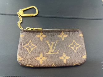 Authentic Louis Vuitton Coin Wallet for Sale in Los Angeles, CA - OfferUp