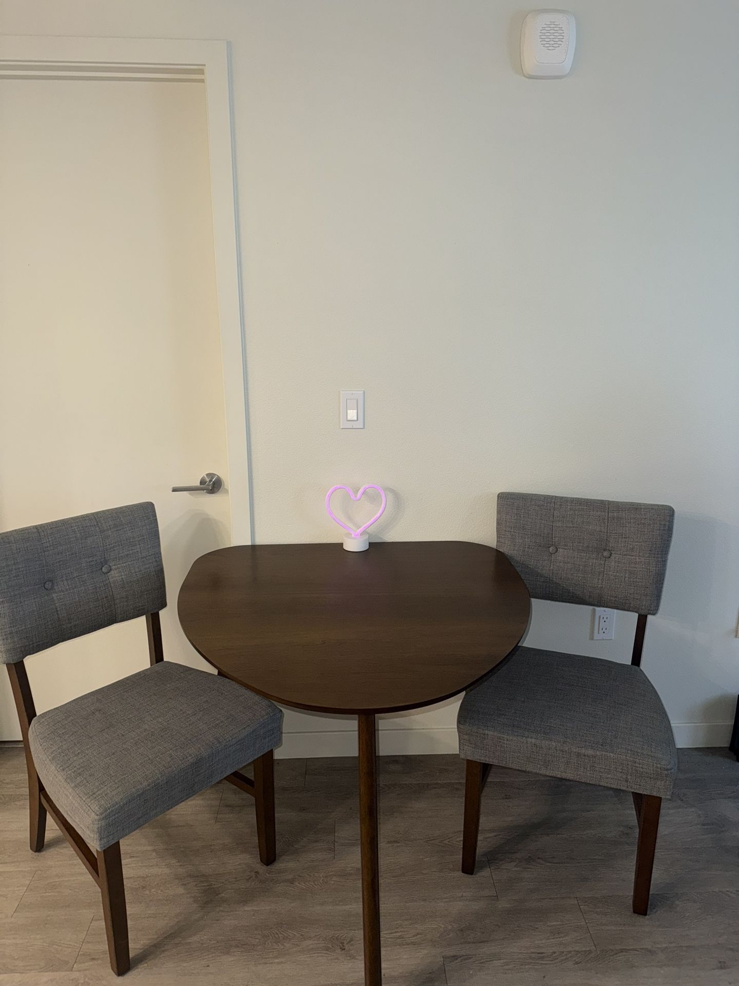 Dining Room Table And Chairs